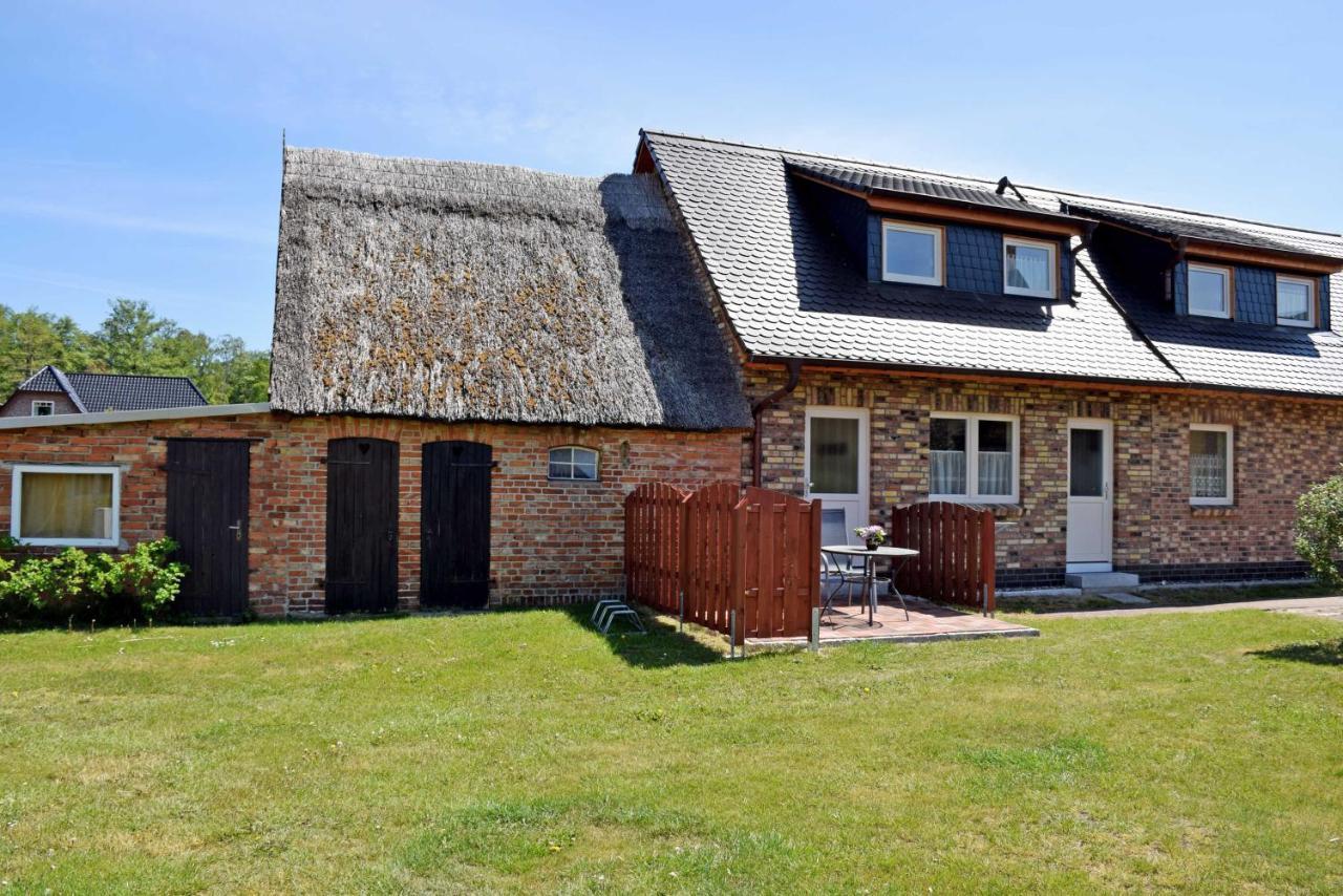 Ferienhaus Mit Terrasse Am Heideweg Baabe Bagian luar foto