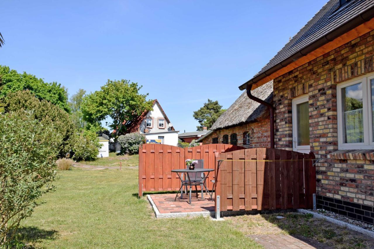 Ferienhaus Mit Terrasse Am Heideweg Baabe Bagian luar foto